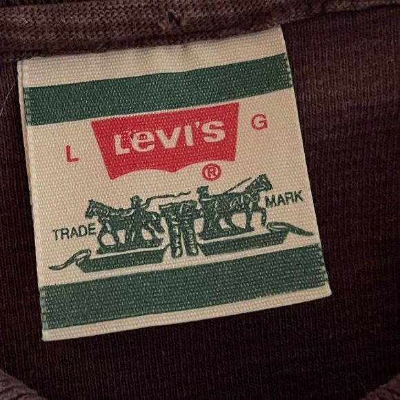 Levi’s 3 button collared shirt sleeve cotton shirt - Picture 5 of 8